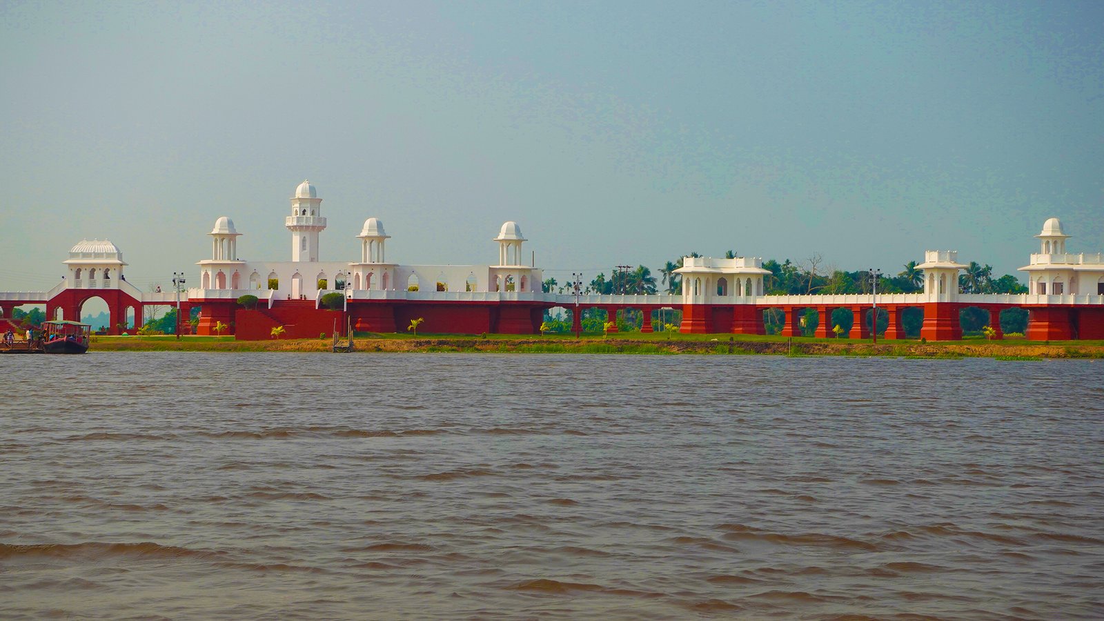 India's largest water palace Neermahal