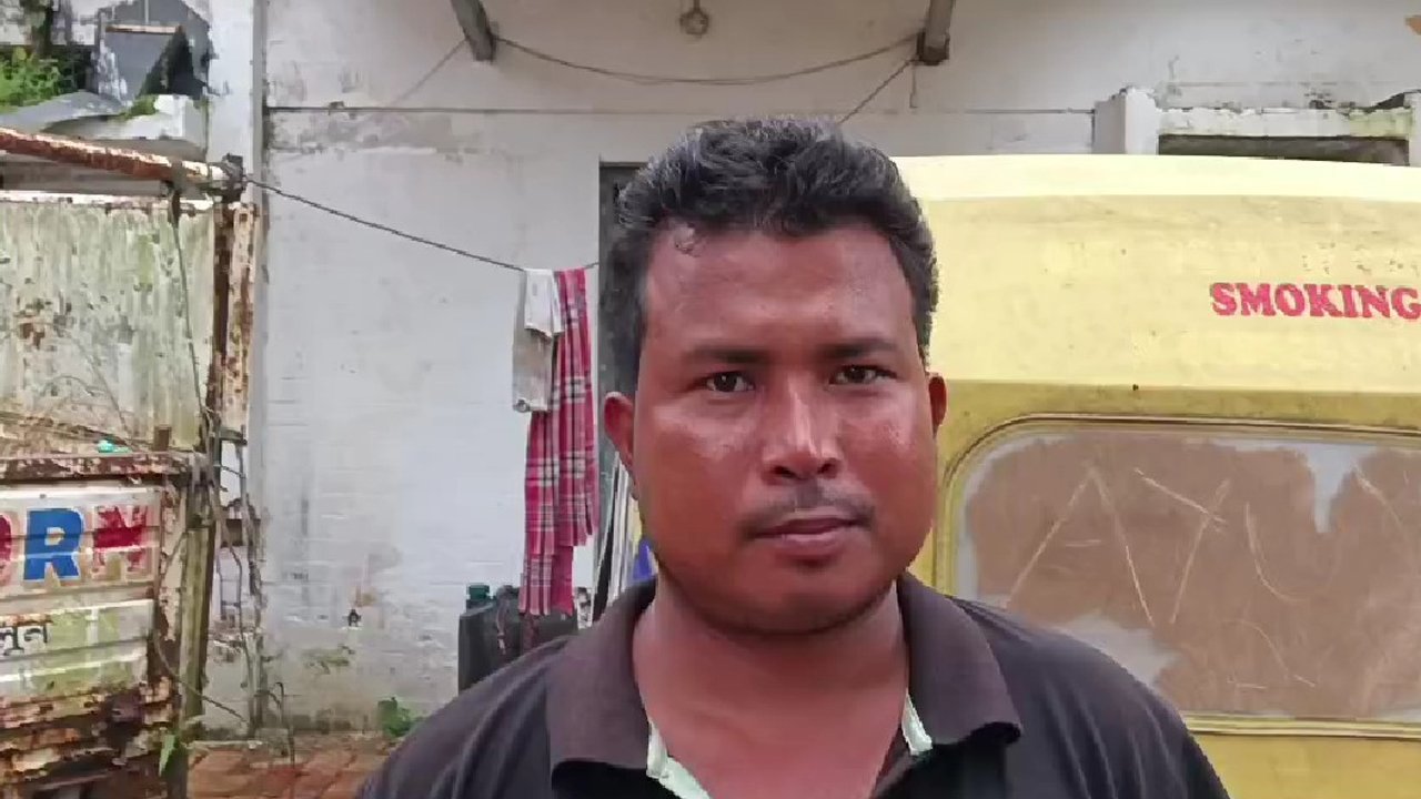 খুমুলুঙ থেকে চুরি হওয়া অটো উদ্ধার পুলিশের ধাওয়ায় পলাতক চোর