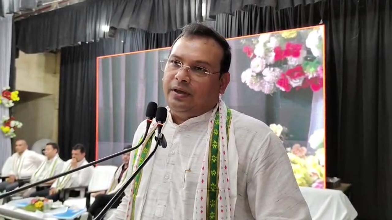 বিলোনিয়ায় জেলা স্তরের পঞ্চ সম্মেলন, পঞ্চায়েত জনপ্রতিনিধিদের স্বচ্ছতা ও জবাবদিহিতার বার্তা মন্ত্রী কিশোর বর্মনের