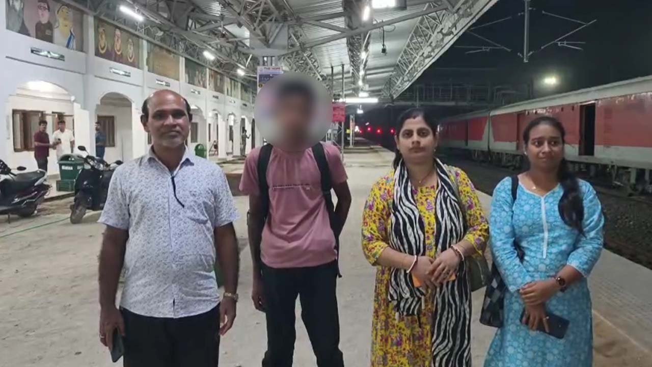 Udaipur Rail Station Minor