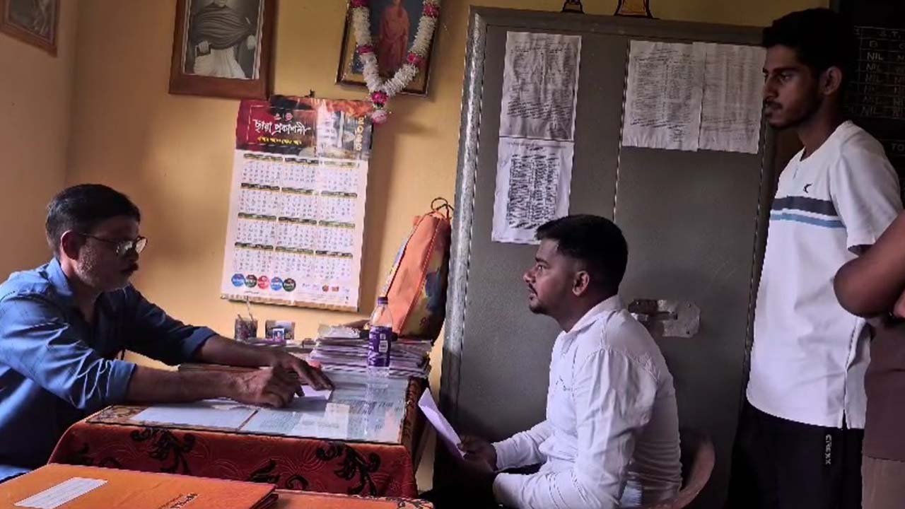 Khowai SFI Deputation